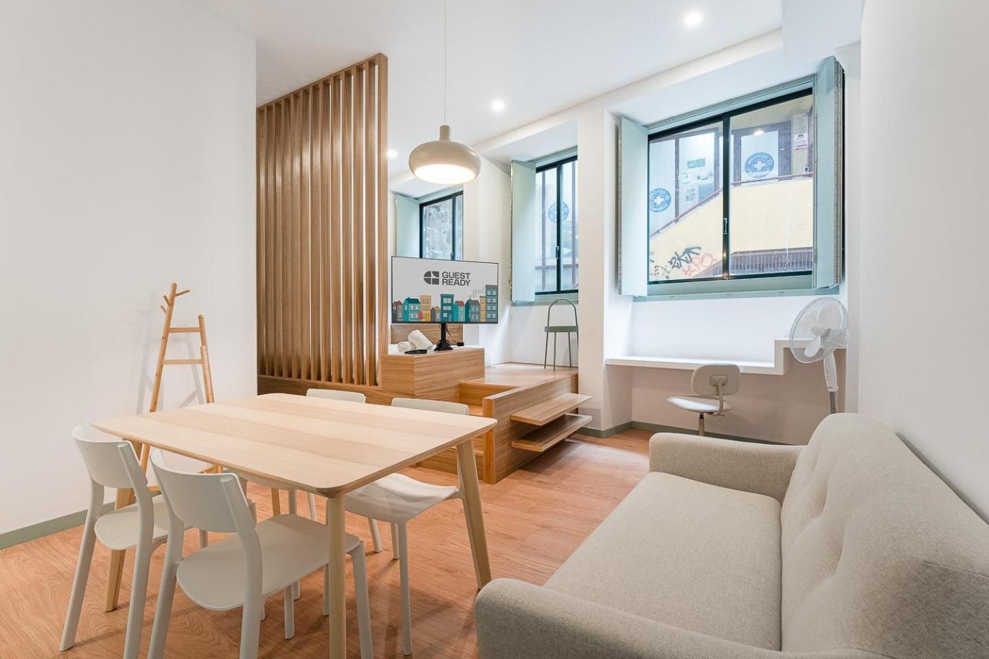 Guestready - A Modern Stay In Downtown Порту Экстерьер фото